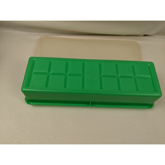 Tupperware Kitchen Vintage Tupperware Celery Keeper 8922 Green
